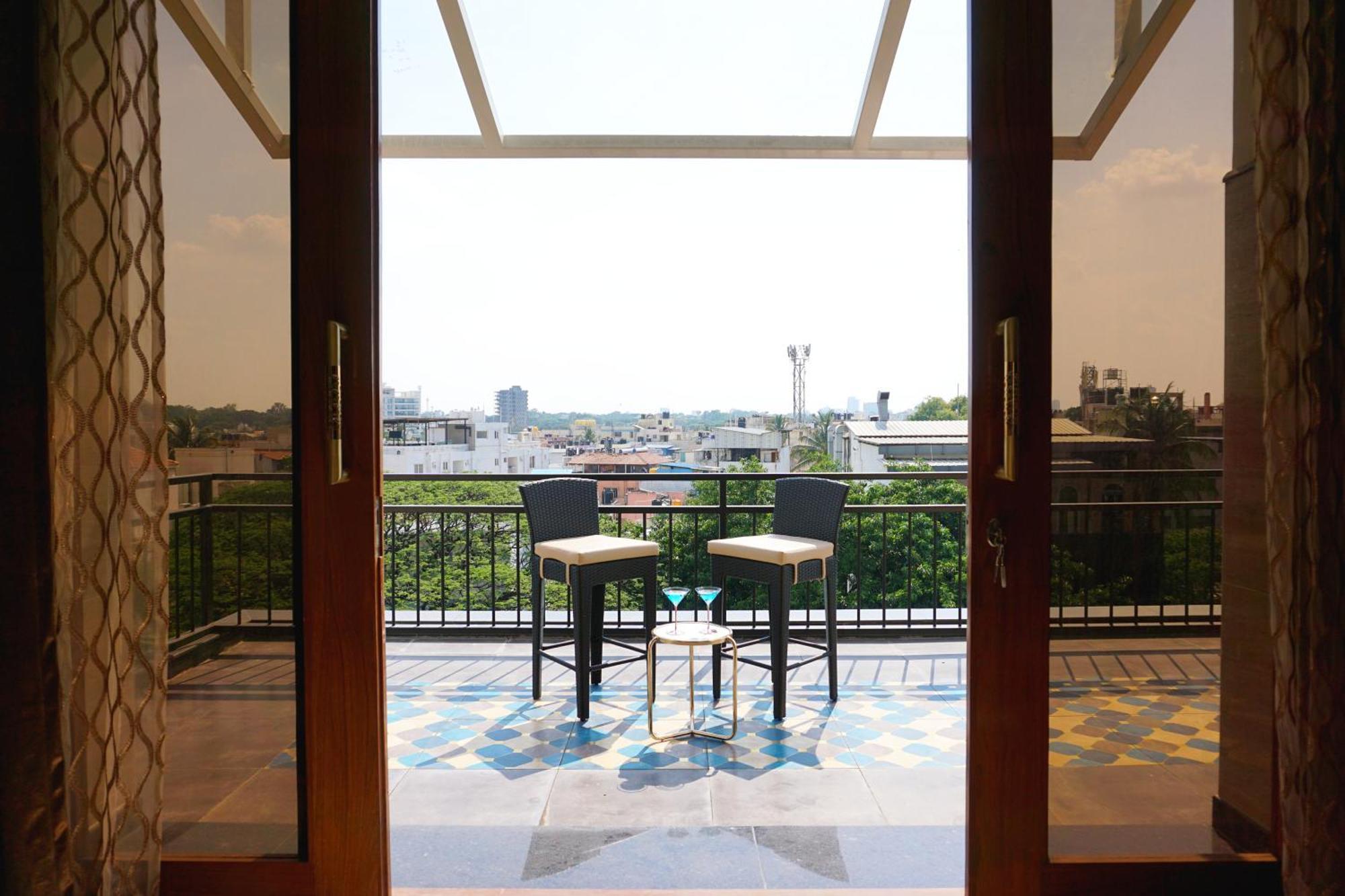 班加罗尔The Pentouz On 100 Feet Road Indiranagar - An Urban Luxury Retreat公寓 外观 照片