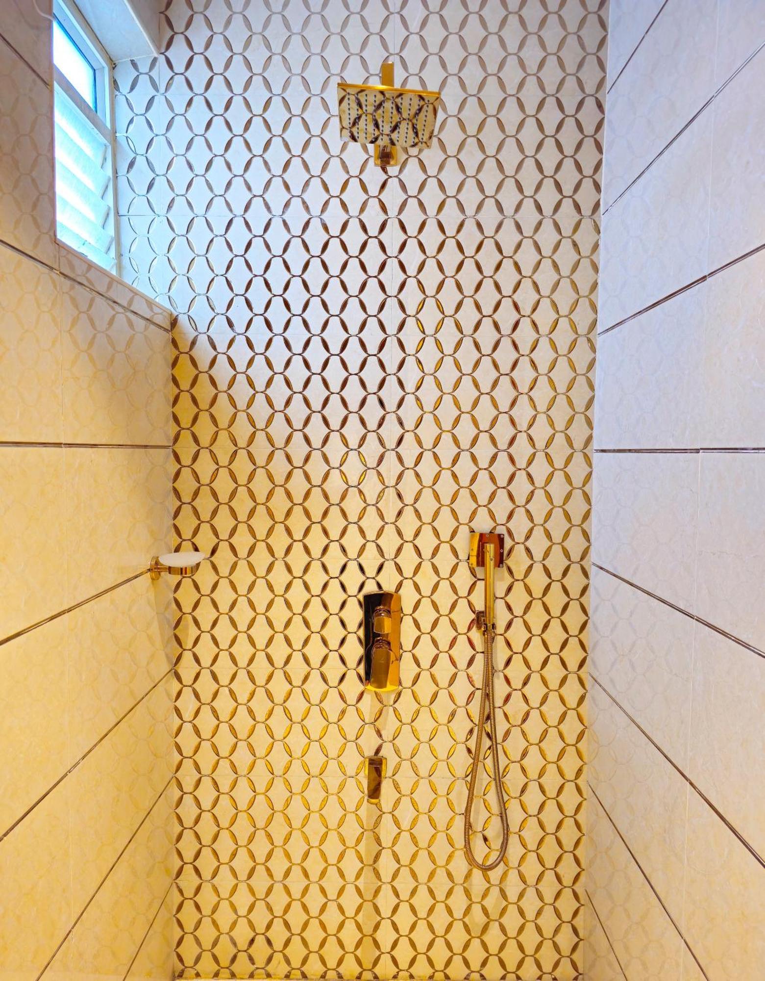 班加罗尔The Pentouz On 100 Feet Road Indiranagar - An Urban Luxury Retreat公寓 外观 照片